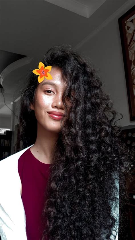 Pinay Stops Hair Rebonding To Embrace Her Natural Curls