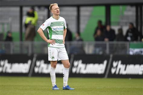 Spvgg greuther fürth fixtures tab is showing last 100 football matches with statistics and win/draw/lose icons. Greuther Fürth: Bangen um Havard Nielsen