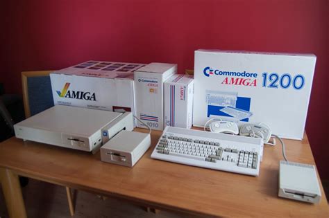 Commodore Amiga Old Computers Commodore Computers Commodore