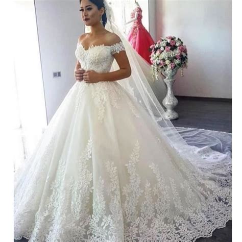 N'hésitez pas à nous voir à. Pleine dentelle De Luxe robe de Bal Robes De Mariée Moyen ...