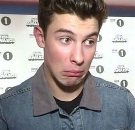 Vê o que ana marques (anahugomarques) encontrou no pinterest e descobre as melhores ideias do mundo. Pin de Ana Carolina Vargas Marques em Shawn mendes | Shawn ...