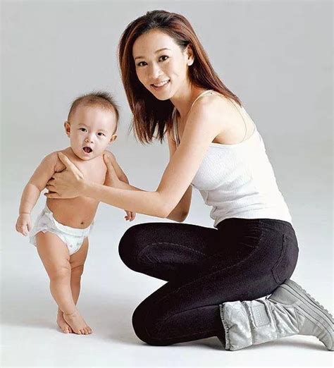 Search for text in url. 41歲港姐冠軍楊思琦「曾未婚生女」陷入插足風波被雪藏「今逆襲成富婆二胎生子」生父仍成謎 - 一起正能量