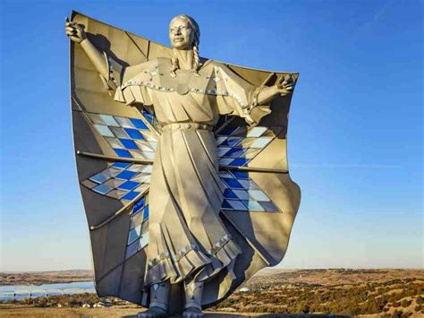 Stunning 50 Foot Tall Statue Named Dignity Honors Native American