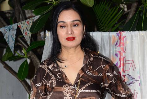 Padmini Kolhapure Industry Will Be Silent After Rishi