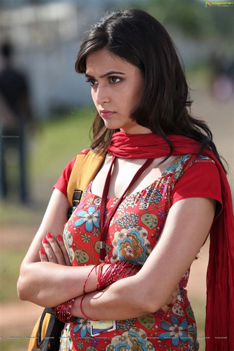 Kriti Kharbanda High Definition Image 105 Telugu Actress Photo