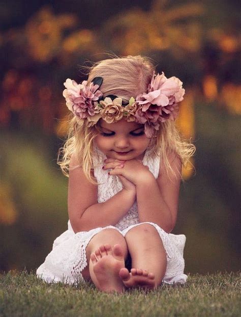 Pin By Brittany Guthrie On Kids And Babies Little Girl Photography
