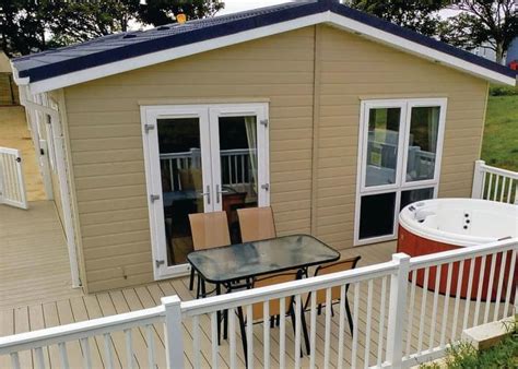 Hollows Lodge Mundesley Holiday Village Holiday Parks Book Online