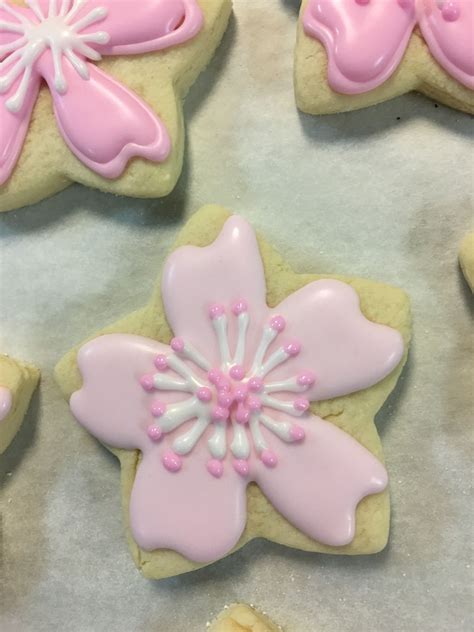 See more ideas about cookie decorating, cookies, sugar cookies decorated. Cherry blossom decorated sugar cookies star shape cookie cutter | Cookie decorating, Star ...