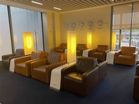 Review Lufthansa Lounge Newark Ewr Live And Lets Fly