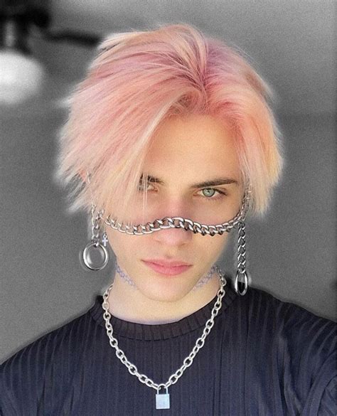 Instead of splitting his hair from the middle part, his coarse hair frames his face. Pin by Chels_a on Dream boyfriend/ | Boy hairstyles, Eboy ...