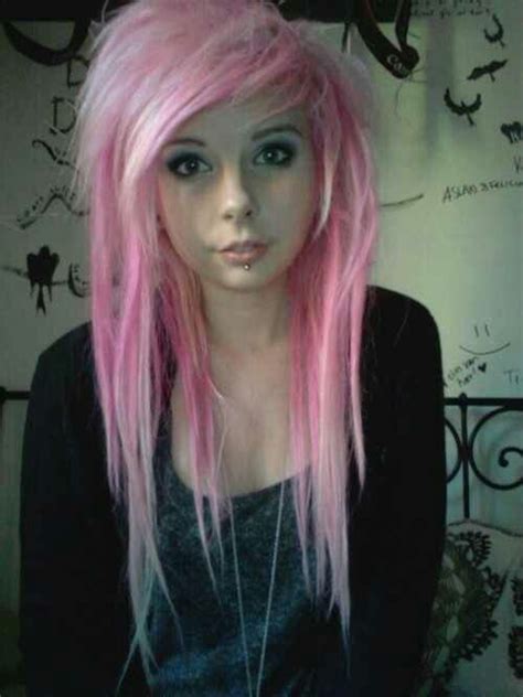 30 Creative Emo Hairstyles And Haircuts For Girls In 2023 Artofit