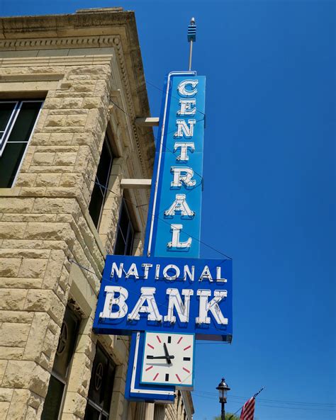 Central National Bank Junction City Ks Neon Clock Sign O Flickr