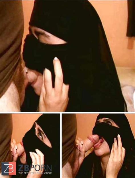Burqa Boobs Porn Pic. 