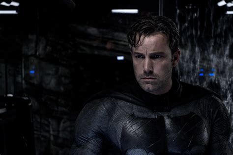 Batfleck Returns Ben Afflecks Batman Joins The Flash