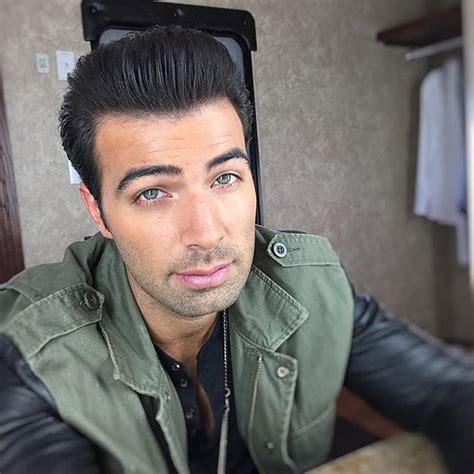 Youll Feel Weak At The Knees After Seeing Jencarlos Canelas Sexiest