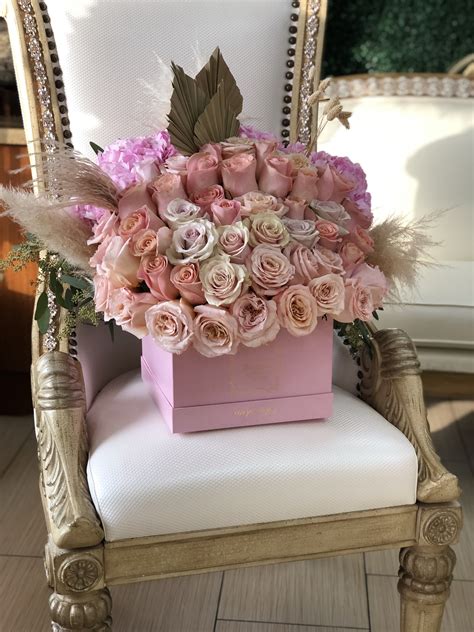 Penelope Pink Roses With Pampas In Glendale Ca Chocolato