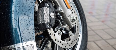 Rear brake rotors do get bent occasionally such as when some whiskey throttling maniac behind you runs into you from behind or by other natural means inspect the brake pad friction material every ride. The Best Motorcycle Brake Pads (Review) in 2020 | Car Bibles