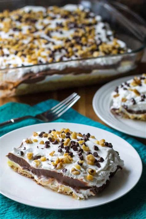 Whether it's brownies, pie, or cake that strikes your fancy, our delicious dessert recipes are sure to please. Seven Layer Pudding Dessert | Receita em 2020