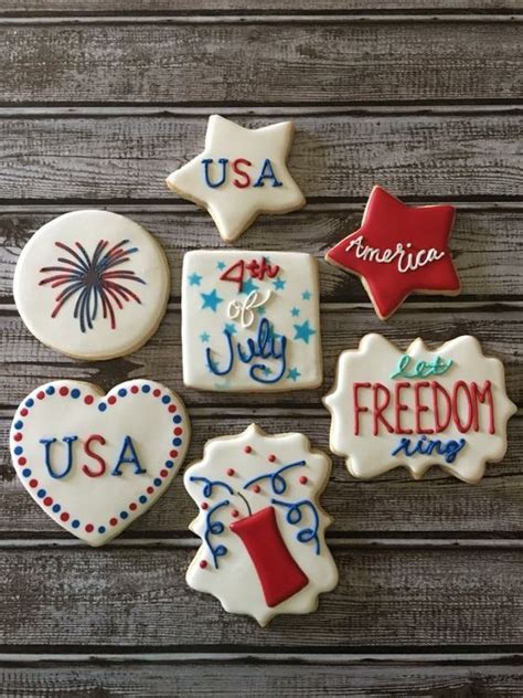 July 4th Cookies In 2020 Patriotic Cookies Sugar Cookie Designs