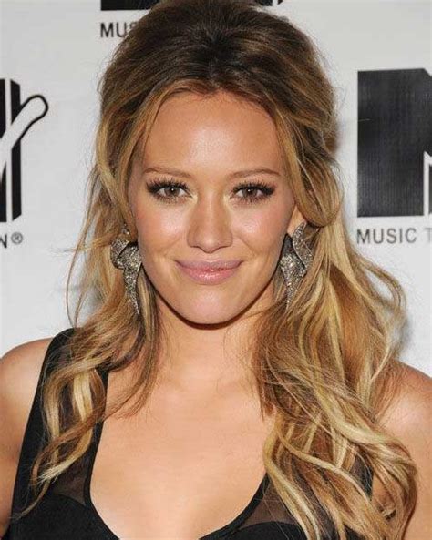 Short hair in the air love you @nikkilee901 and @riawna. Hilary Duff Hairstyles - Careforhair.co.uk