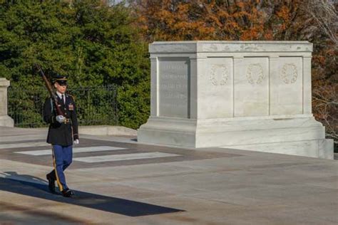 Tomb Of The Unknown Soldier History Traditions And Facts