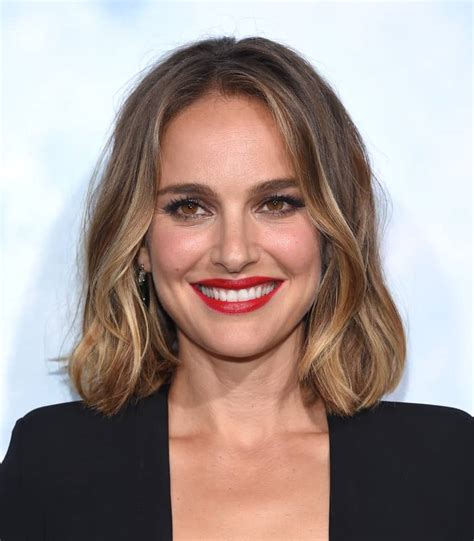 Read on to witness the stunning transformation of natalie portman. Natalie Portman's Hairstyles Over the Years