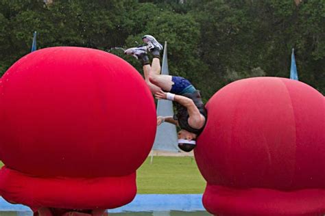 Wipeout Returns Tbs Orders 20 Episode Revival Of Obstacle Course