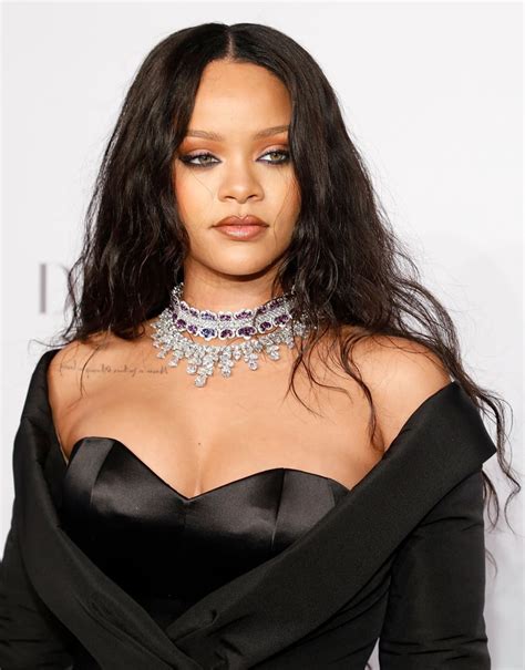 Rihannas Best Beauty Looks Popsugar Beauty Photo 17