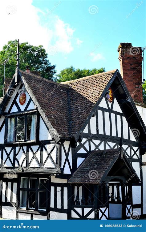 Black And White Timbered Cottage In Ombersley In Worcestershire