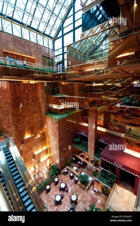 Trump Tower Atrium Hi Res Stock Photography And Images Alamy