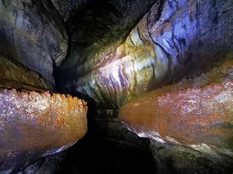 Color In The Absolute Darkness Ape Cave Lava Tube Ford Pinchot