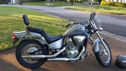 Fits your 2004 honda vt600cd shadow vlx deluxe. 2004 Honda Shadow 600 VLX - Silver +two helmets for Sale ...