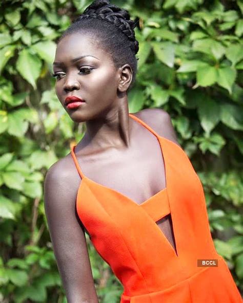 sudanese model nyakim gatwech dubbed as ‘queen of the dark becomes the next instagram sensation