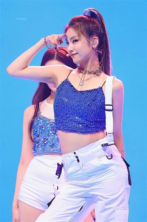 Itzy ~ Yeji Kpop Outfits Stage Outfits Itzy