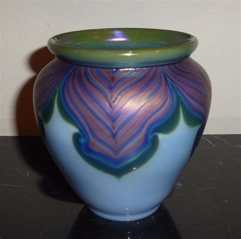 Orient And Flume 1985 Blue Iridescent Vase Created And Signed By Artist L Hudin Glass Art