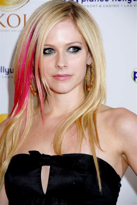 Avril Lavigne In 2007 Avril Lavigne Best Beauty Looks Popsugar