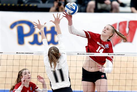 What To Know About Anna Smrek Uw Volleyball Star And Final Four Mvp