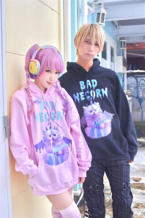 Bisuko On The Right I Dont Know Who The Girl Is Tho Pastel Fashion Kawaii Clothes Pastel