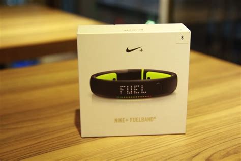 ついに日本発売！nike Fuelband Seの使い方や初期設定・販売店を解説します！bluetoothでiphoneと連携だ！