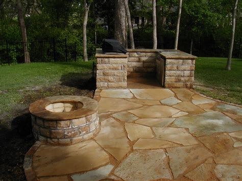River Rock Patio Looselaid Flagstone Patio With Bbq And Firepit