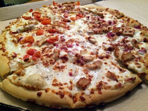 Pizza, pasta, burgers, shakes, wings, salads. Pizza Hut's New #FlavorOfNow Menu - Aunt Bee's Recipes
