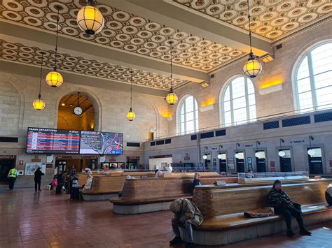 Seating at Union Station in New Haven reopens after bed bug problem