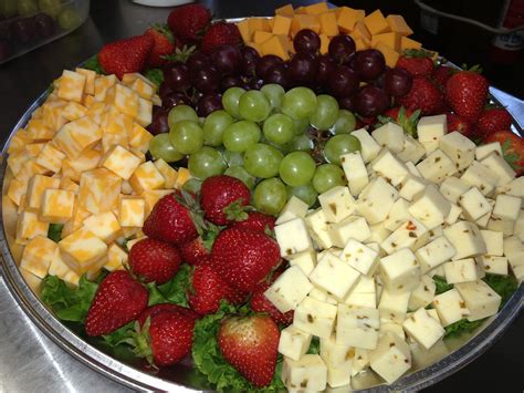 Pictures Of Fruit Trays For Weddings