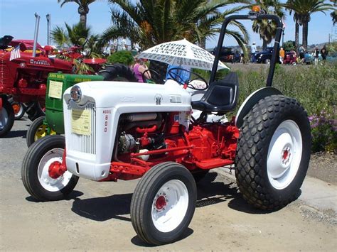 1954 Ford 600 Tractor