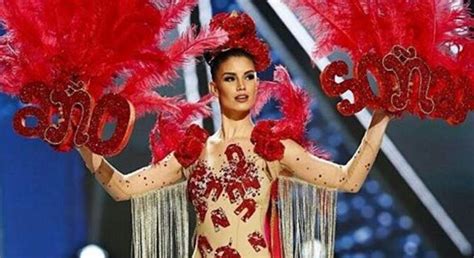 Miss España Homenajea A La Ñ En Miss Universo
