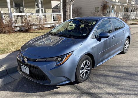 The 2020 Toyota Corolla Hybrid Le 54mpg For 25k From Gofatherhood®