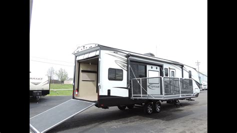 5th Wheel Toy Hauler With Side Patio Home Alqu