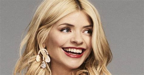 Holly Willoughby Oozes Sex Appeal Ditching Bra In Navel Skimming