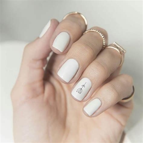 100 Most Beautiful Short Nail Designs for 2020 - BelleTag The 18 nail trends to wear for winter 2020.