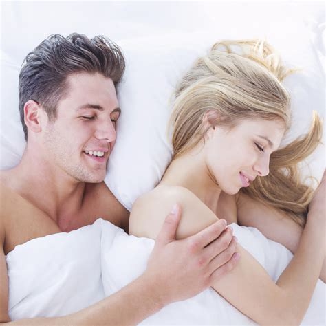 寝ている間にカップルの”仲が良く”なる「眠るポジション」って？ Bybirth Press